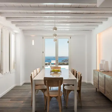 Sara Mykonos * Psarrou