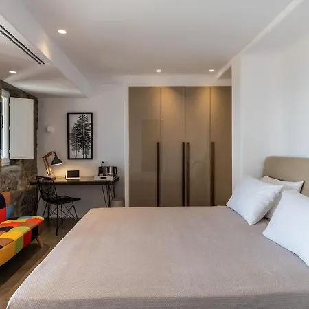 Sara Mykonos * Psarou (Mykonos)